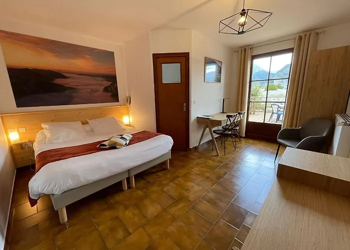 Du Point Sublime 2* Rougon